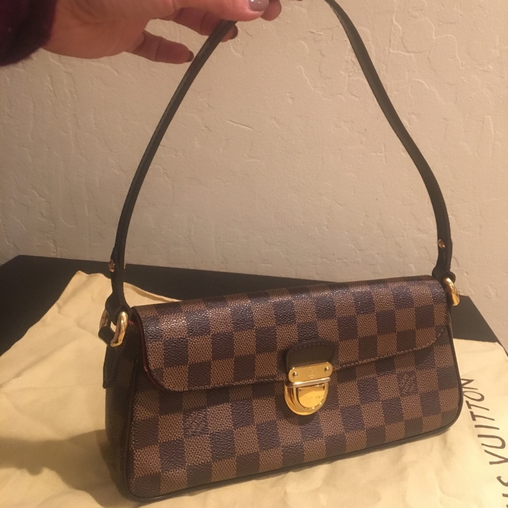 Auth. Louis Vuitton Damier Ebene canvas clutch